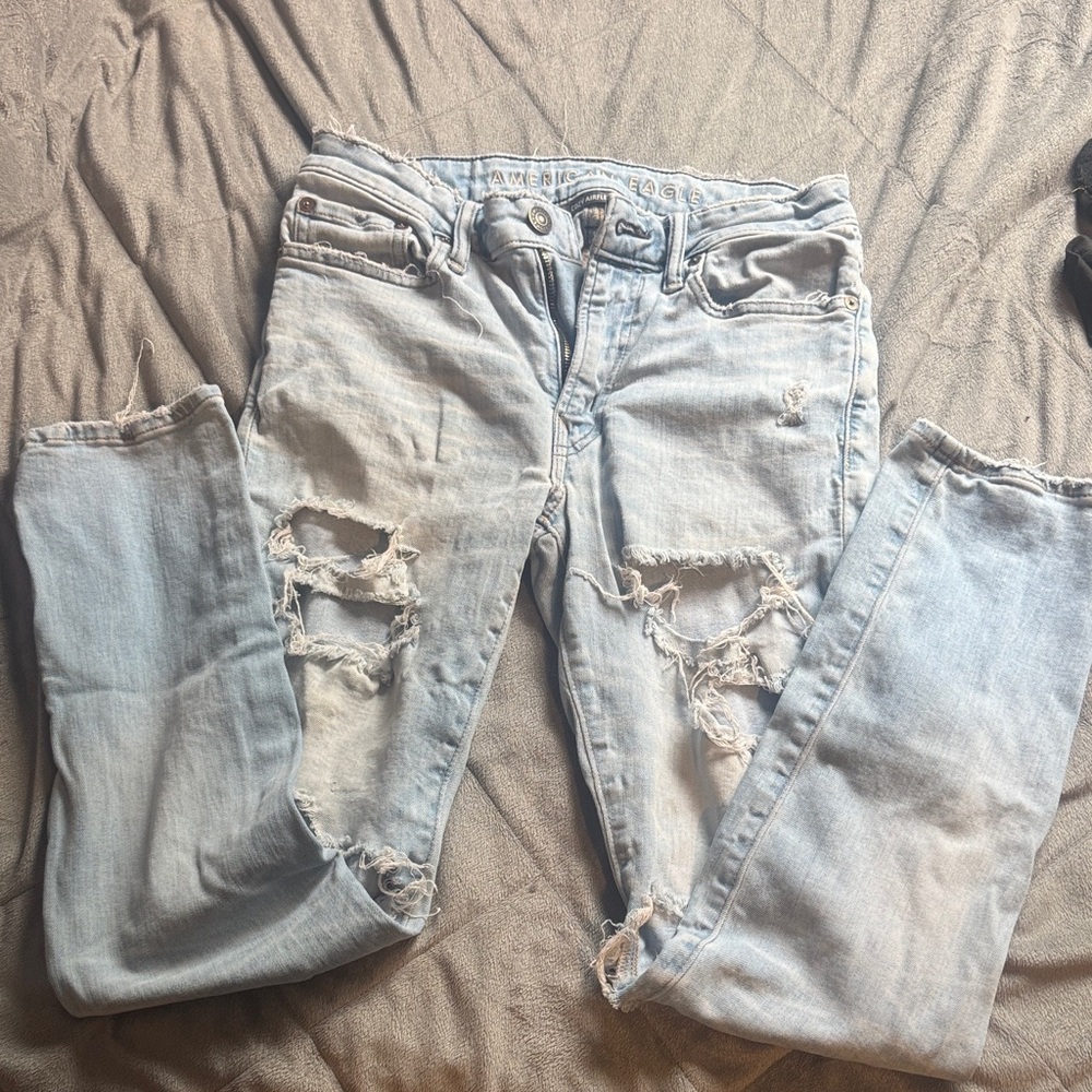 American Eagle Outfitters Light Blue Distressed Boyfriend Jeans